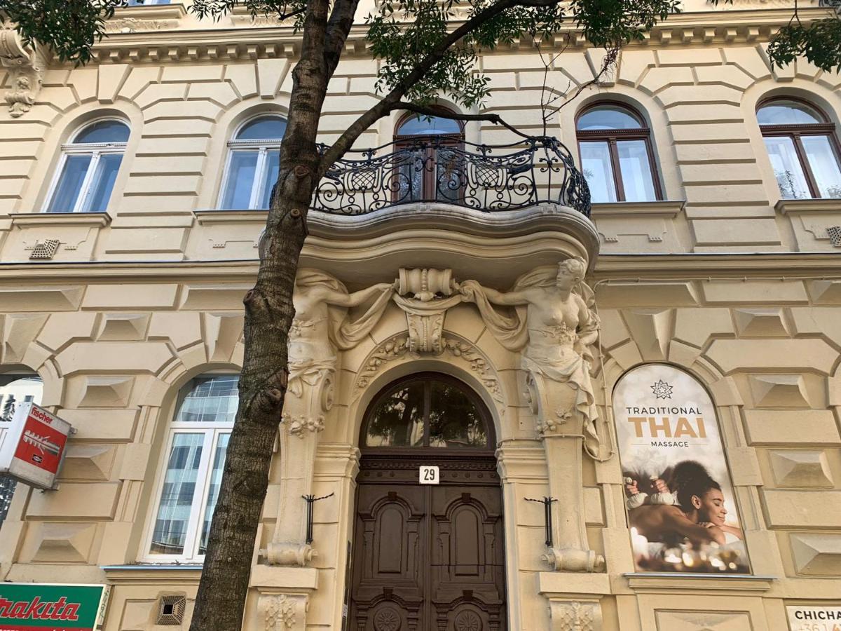Anna 2 Bedrooms 2 Bathrooms 6 Bikes Budapest Luaran gambar
