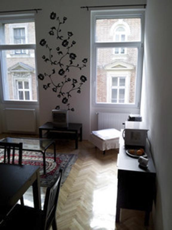 Anna 2 Bedrooms 2 Bathrooms 6 Bikes Budapest Bilik gambar